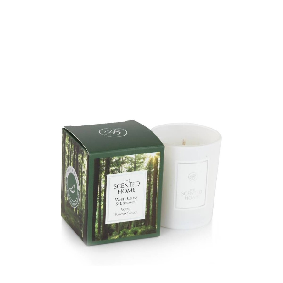 Products Ashleigh & Burwood | White Cedar & Bergamot Scented Jar Candle